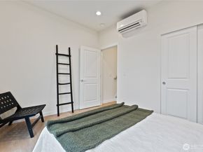 11229 Greenwood Avenue N A, Seattle WA 98133