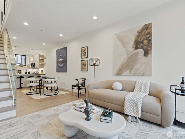 11229 Greenwood Avenue N A, Seattle WA 98133