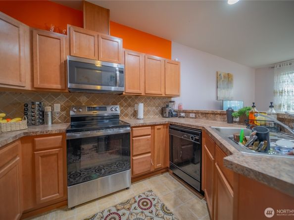 1409 51st Place NE, Auburn WA 98002