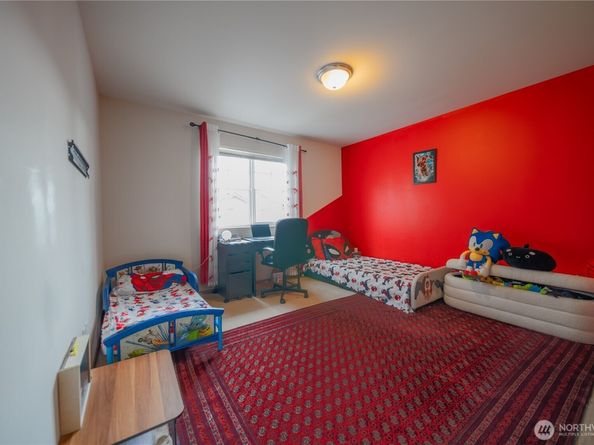 1409 51st Place NE, Auburn WA 98002