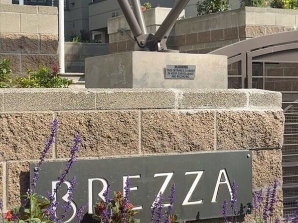 225 4th Avenue A404, Kirkland WA 98033