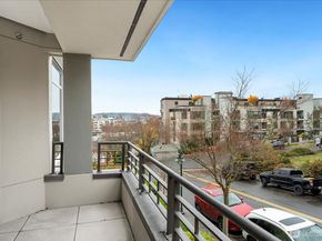 225 4th Avenue A404, Kirkland WA 98033