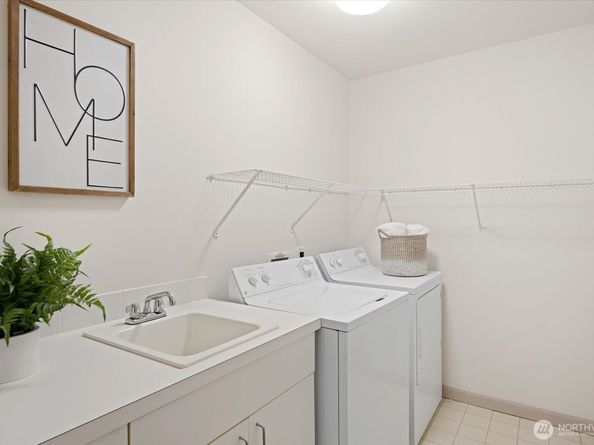 225 4th Avenue A404, Kirkland WA 98033