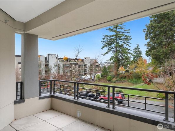 225 4th Avenue A404, Kirkland WA 98033