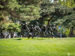 225 4th Avenue A404, Kirkland WA 98033