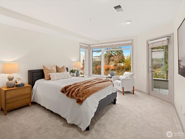 225 4th Avenue A404, Kirkland WA 98033