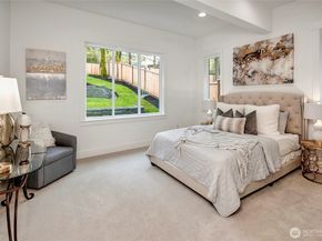 15033 SE 44th Street, Bellevue WA 98006