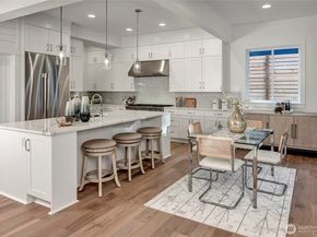 15033 SE 44th Street, Bellevue WA 98006