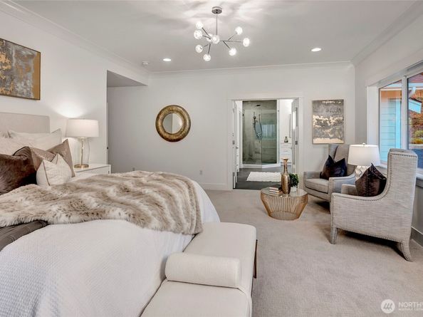 15033 SE 44th Street, Bellevue WA 98006