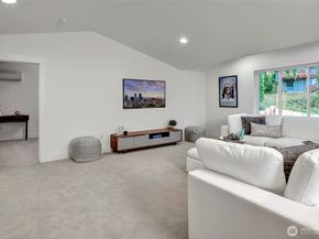 15033 SE 44th Street, Bellevue WA 98006