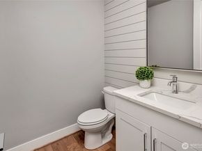 15033 SE 44th Street, Bellevue WA 98006