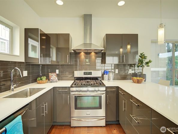 1617 S Weller Street, Seattle WA 98144