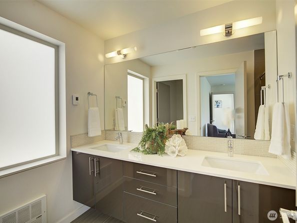 1617 S Weller Street, Seattle WA 98144