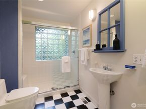 2650 W Newton Street, Seattle WA 98199