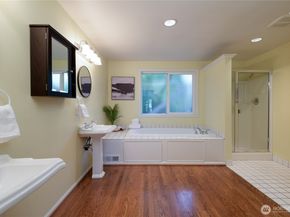 2650 W Newton Street, Seattle WA 98199