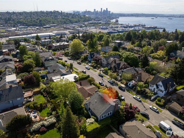 2650 W Newton Street, Seattle WA 98199