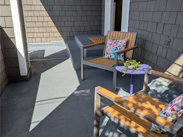 2650 W Newton Street, Seattle WA 98199