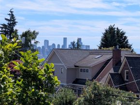 2650 W Newton Street, Seattle WA 98199