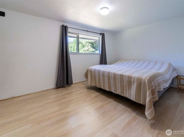 5519 116th Avenue NE, Kirkland WA 98033