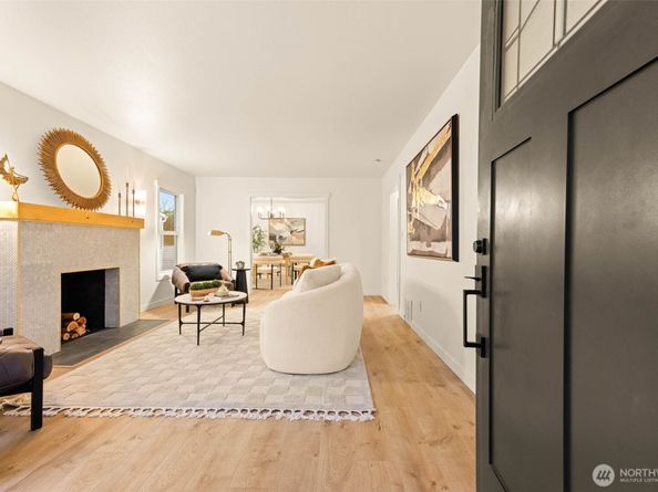 935 A NW 61st Street, Seattle WA 98107