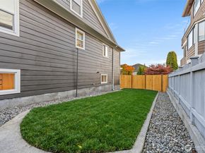 935 A NW 61st Street, Seattle WA 98107