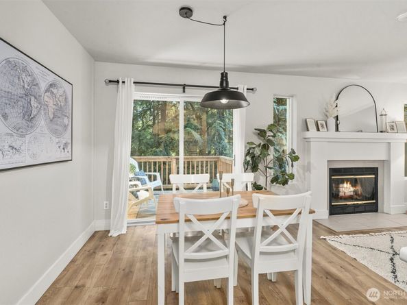 5010 168th Street C, Lynnwood WA 98037