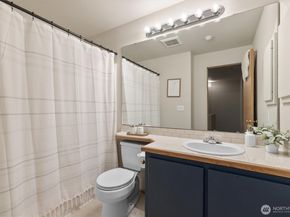 5010 168th Street C, Lynnwood WA 98037