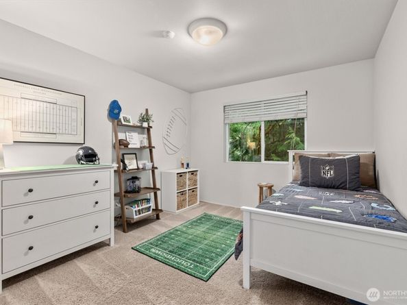 5010 168th Street C, Lynnwood WA 98037
