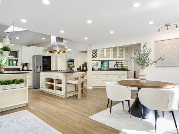 5265 140th Avenue NE, Bellevue WA 98005