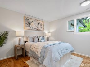 5265 140th Avenue NE, Bellevue WA 98005