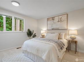 5265 140th Avenue NE, Bellevue WA 98005