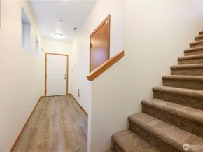9913 1st Place W, Everett WA 98204