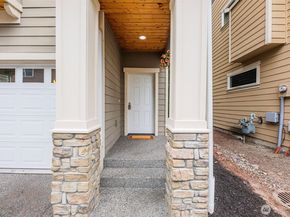 9913 1st Place W, Everett WA 98204