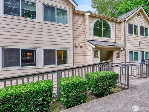 13021 SE 38th Street J8, Bellevue WA 98006