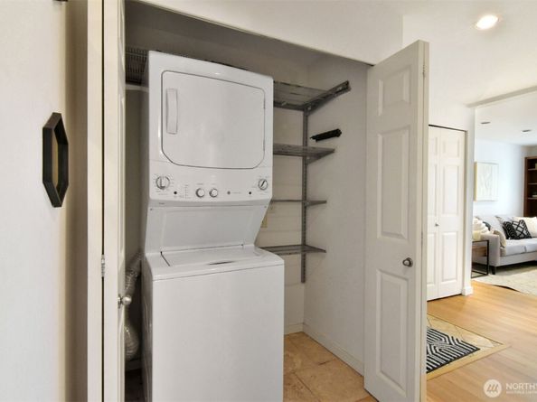 13021 SE 38th Street J8, Bellevue WA 98006