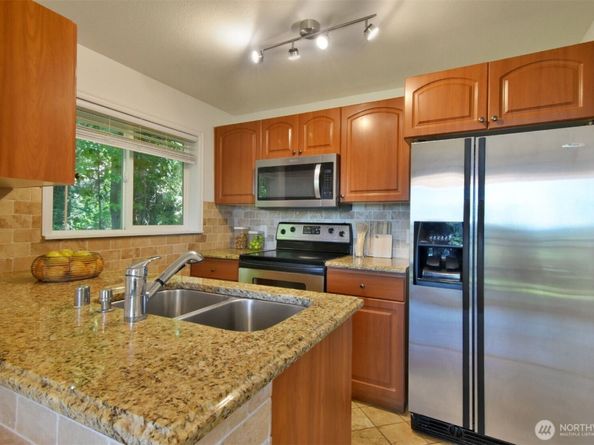 13021 SE 38th Street J8, Bellevue WA 98006