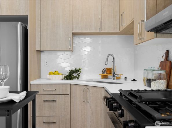5515 B 9th Avenue NW, Seattle WA 98107
