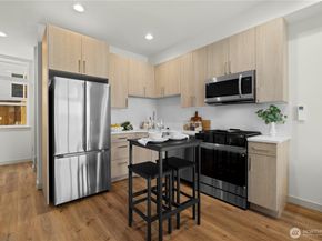 5515 B 9th Avenue NW, Seattle WA 98107