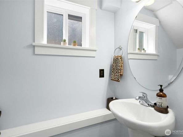 1506 12th Avenue S B, Seattle WA 98144