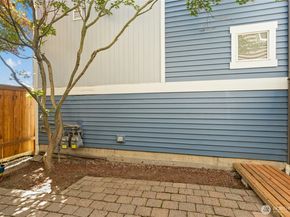 1506 12th Avenue S B, Seattle WA 98144