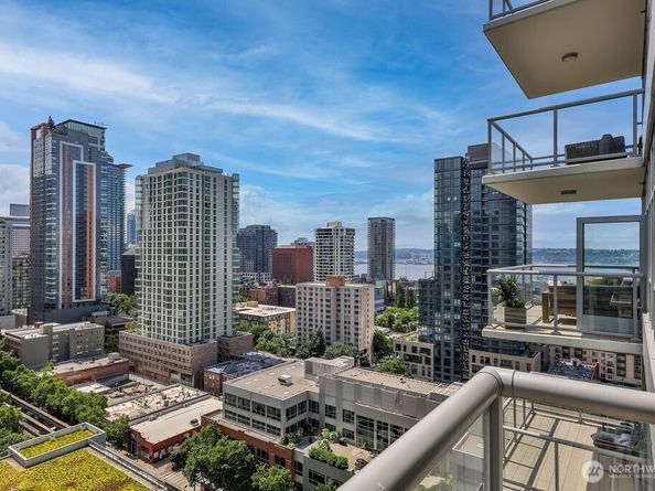 583 Battery Street 1908N, Seattle WA 98121