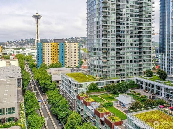 583 Battery Street 1908N, Seattle WA 98121