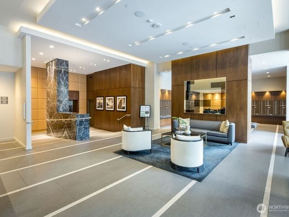 583 Battery Street 1908N, Seattle WA 98121
