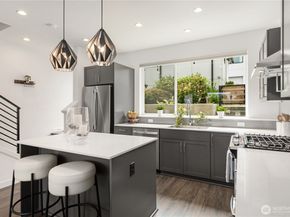 3901 S Cloverdale Street E, Seattle WA 98118