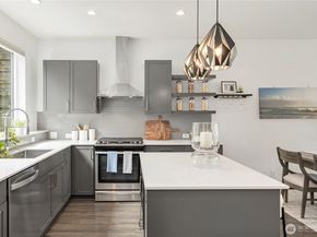 3901 S Cloverdale Street E, Seattle WA 98118
