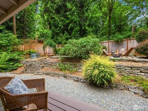 9820 NE Beach Crest Drive, Bainbridge Island WA 98110