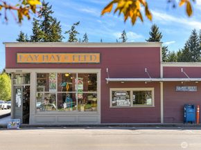 9820 NE Beach Crest Drive, Bainbridge Island WA 98110