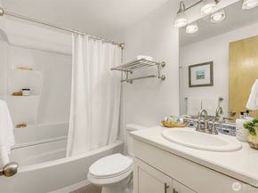 9820 NE Beach Crest Drive, Bainbridge Island WA 98110