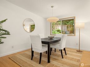 9820 NE Beach Crest Drive, Bainbridge Island WA 98110