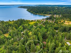 9820 NE Beach Crest Drive, Bainbridge Island WA 98110